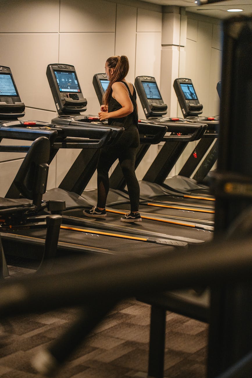 Coremont Stride M7 Treadmill image 1